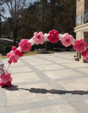 flower-balloon-arch-with-cross-for-christening-or-communion