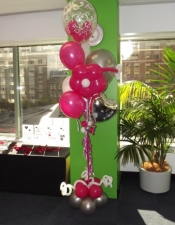 hot-pink-in-the-city-3-balloon-floor-bouquet